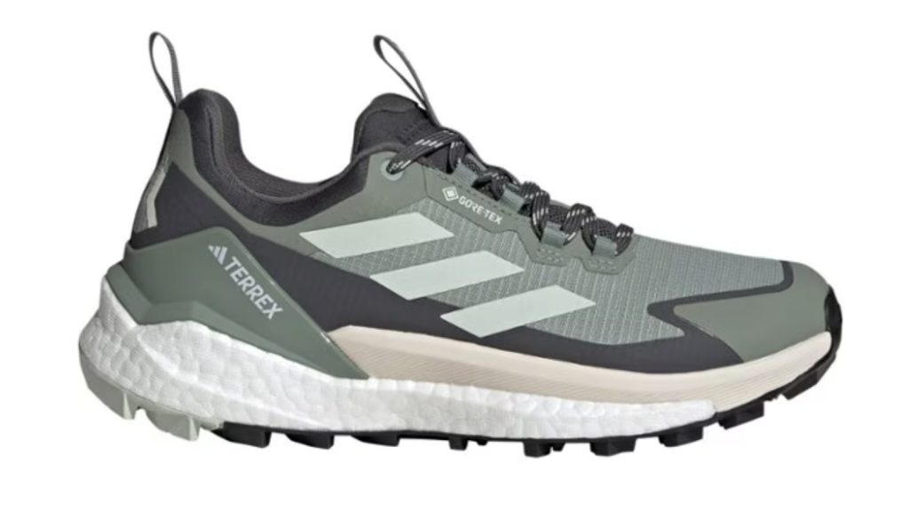 Waterproof hiking shoes for the Camino